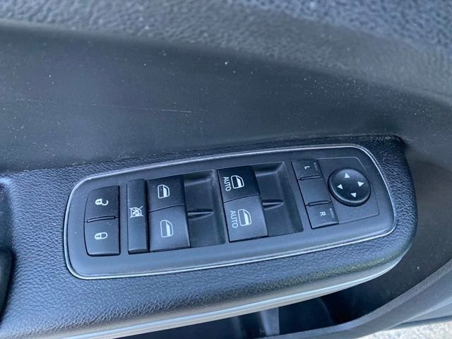 Used 2019 Chrysler 300 S w/ S Model Appearance Package image 18