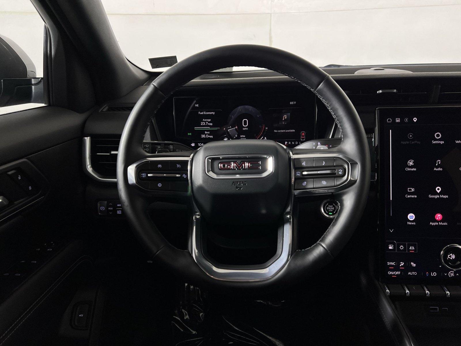 Used 2026 GMC Terrain Elevation w/ Elevation Premium Package AWD/4WD image 16