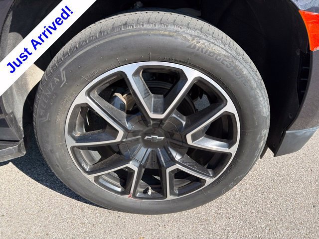 Used 2024 Chevrolet Suburban RST w/ Luxury Package AWD/4WD image 22