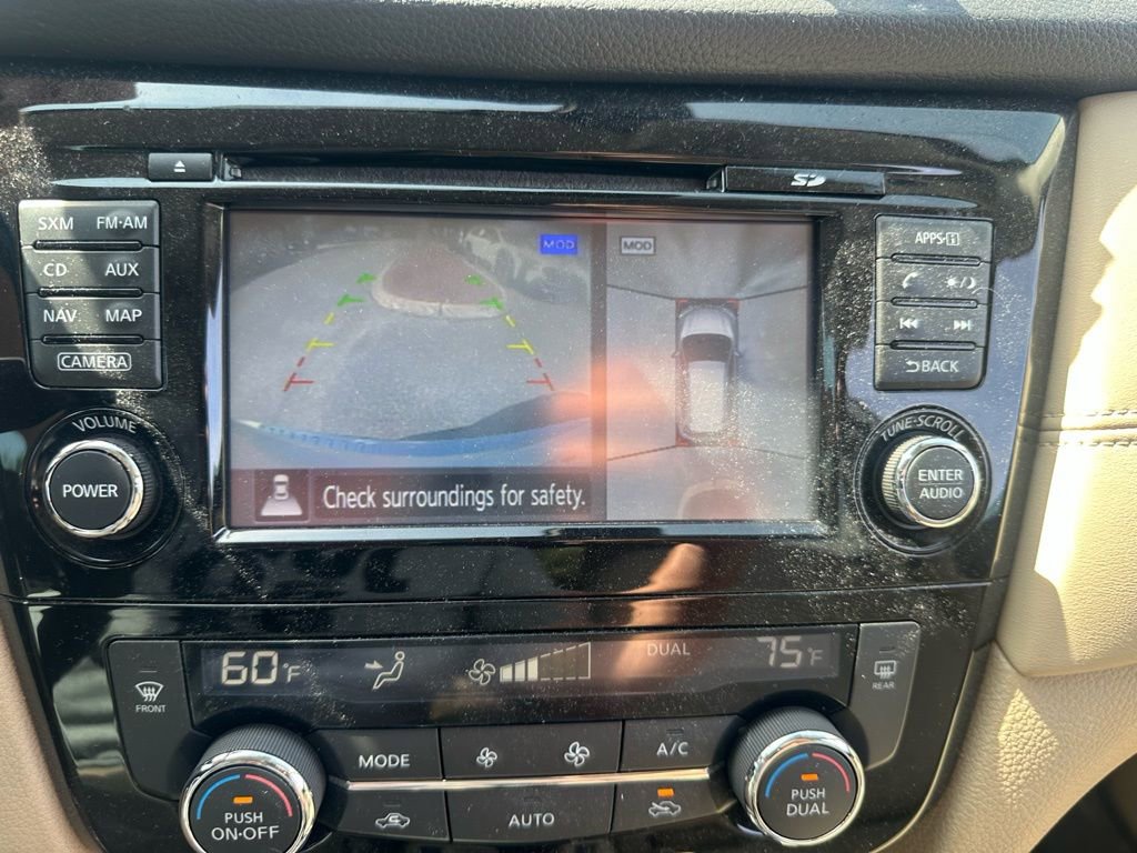 Used 2017 Nissan Rogue SL w/ SL Premium Package image 34