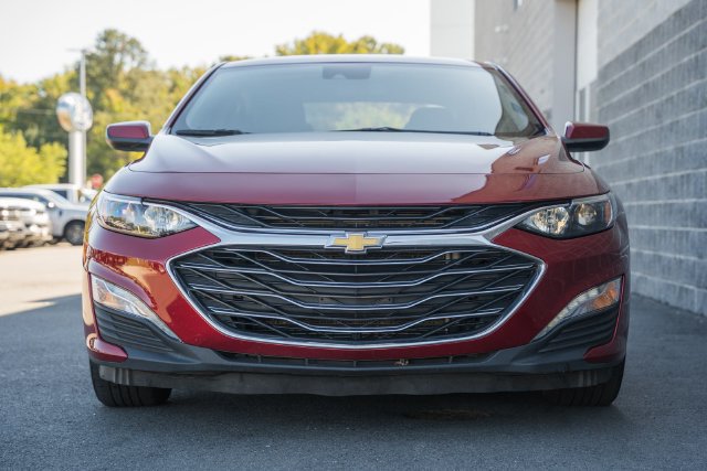 Used 2025 Chevrolet Malibu LT FWD image 3