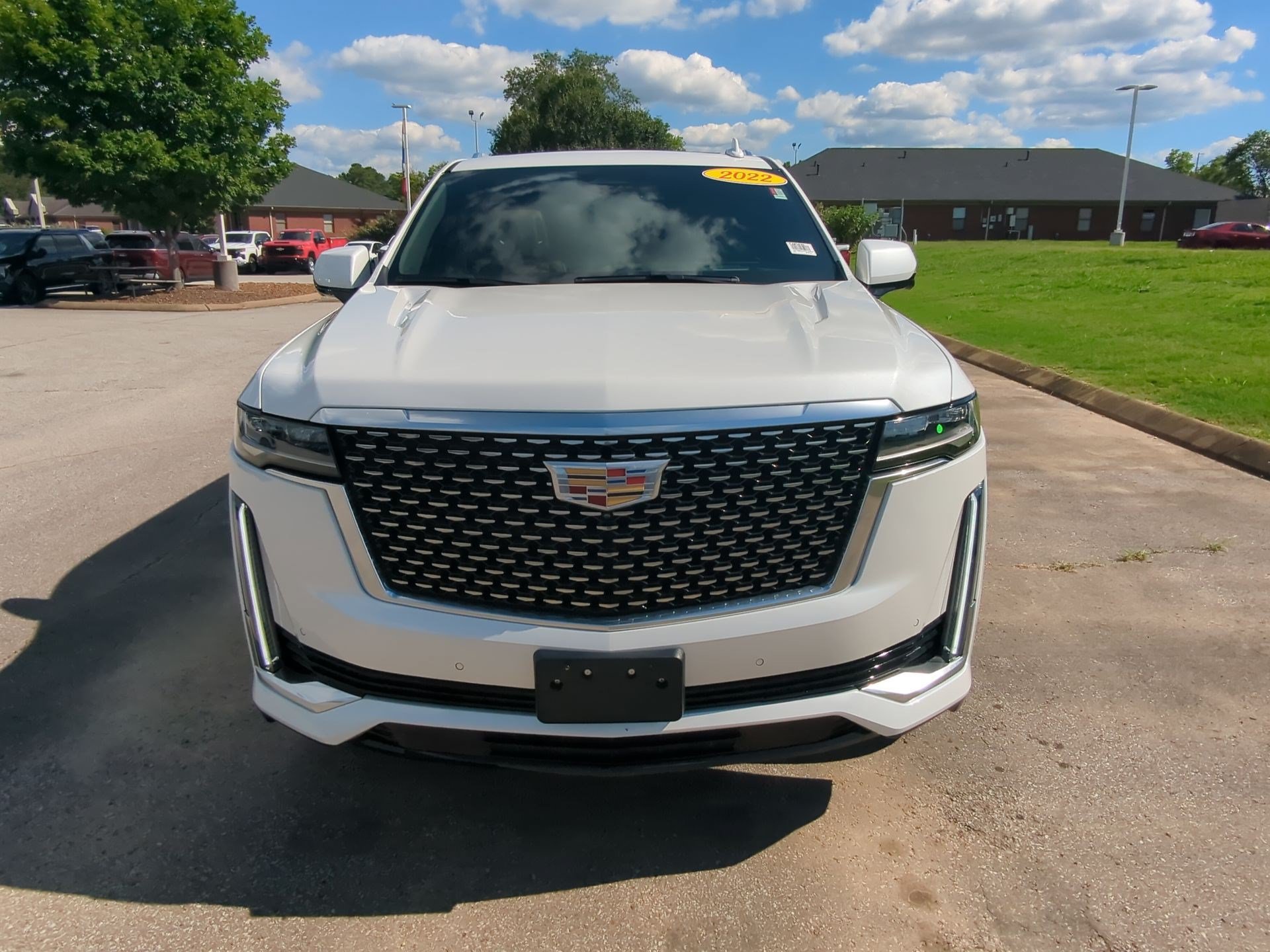 Used 2022 Cadillac Escalade Premium Luxury RWD image 3