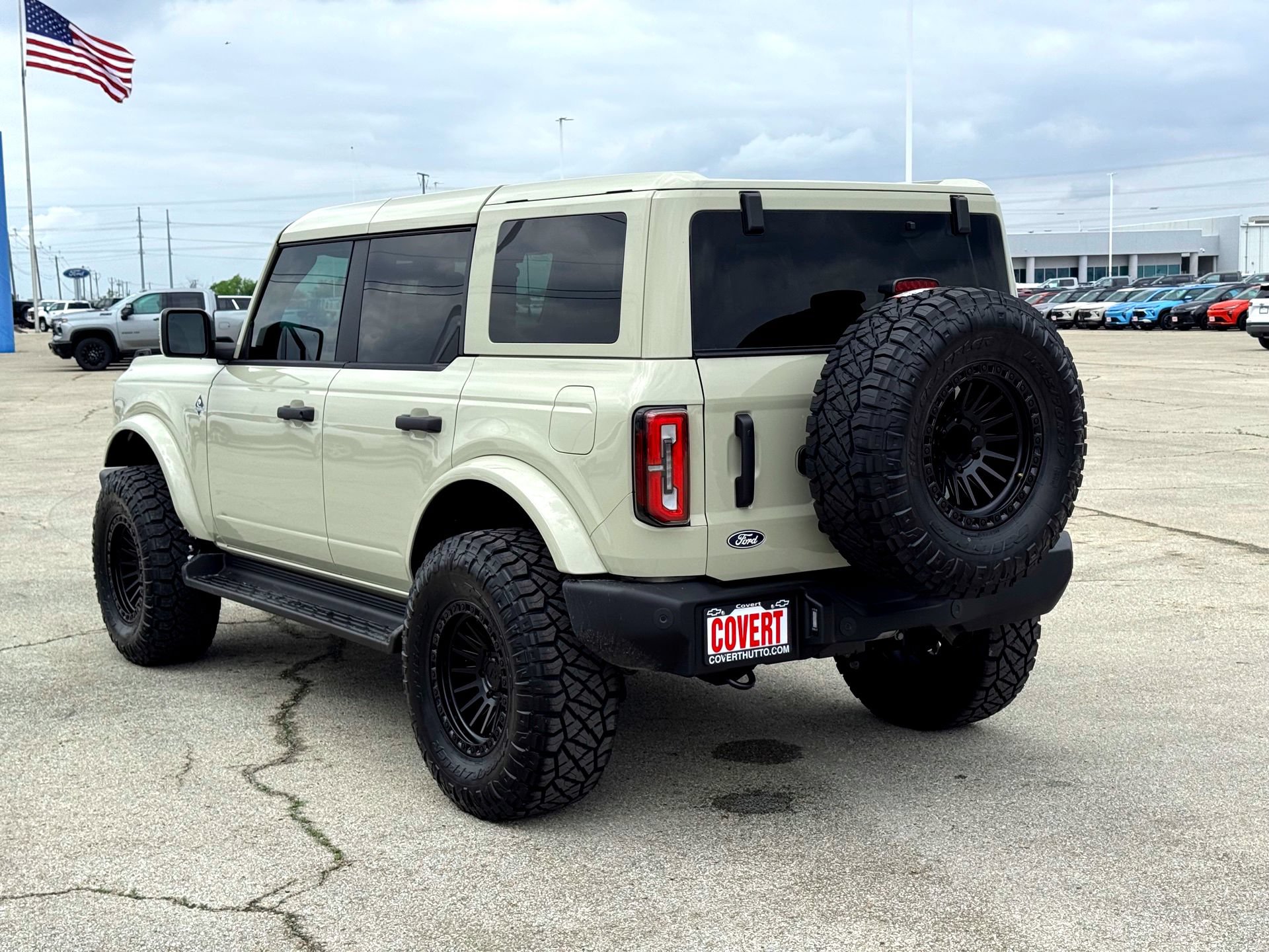 Used 2026 Ford Bronco Outer Banks AWD/4WD image 10