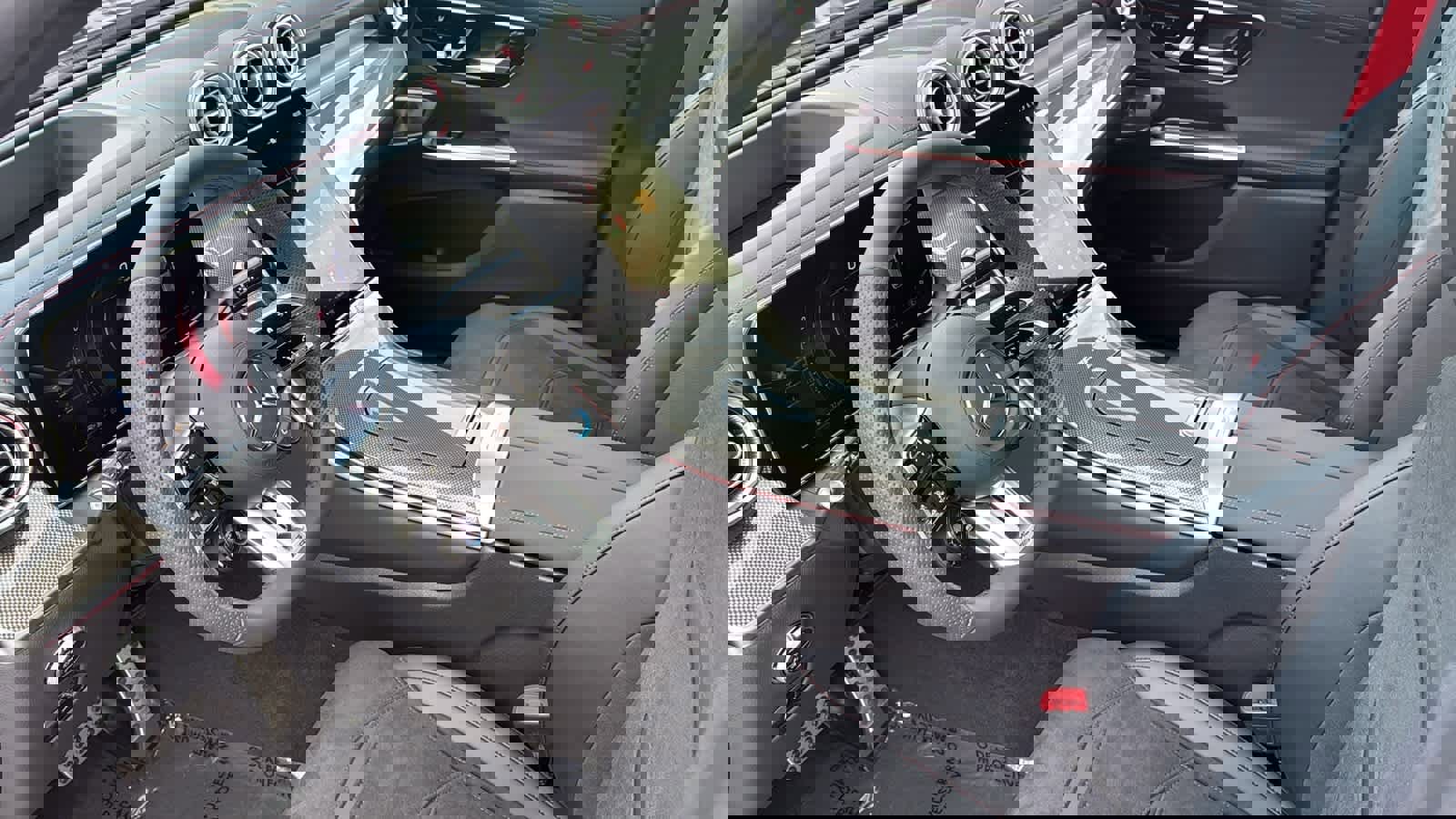 New 2026 Mercedes-Benz GLC 43 AMG 4MATIC image 4