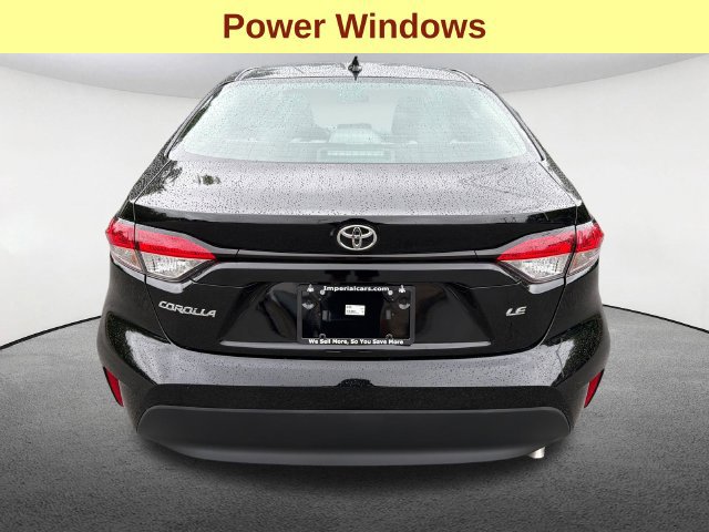 Used 2025 Toyota Corolla LE FWD image 11