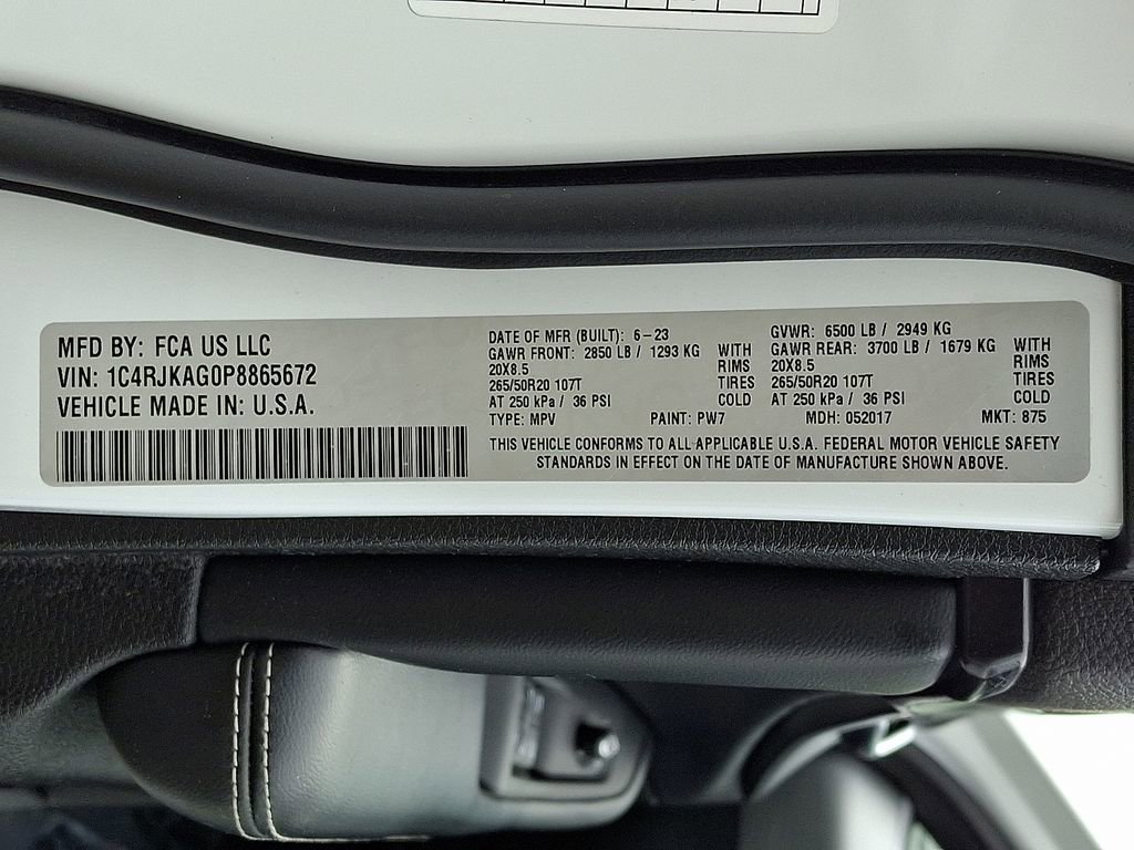 Used 2023 Jeep Grand Cherokee L Altitude image 28