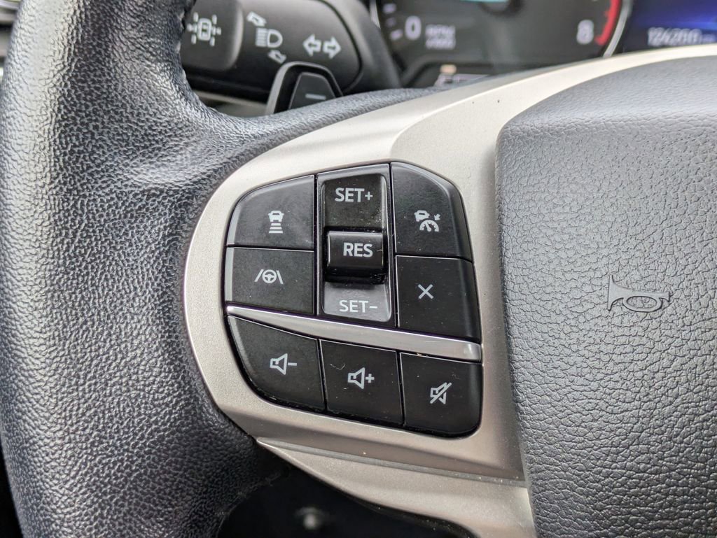 Used 2021 Ford Explorer XLT w/ Equipment Group 202A image 28