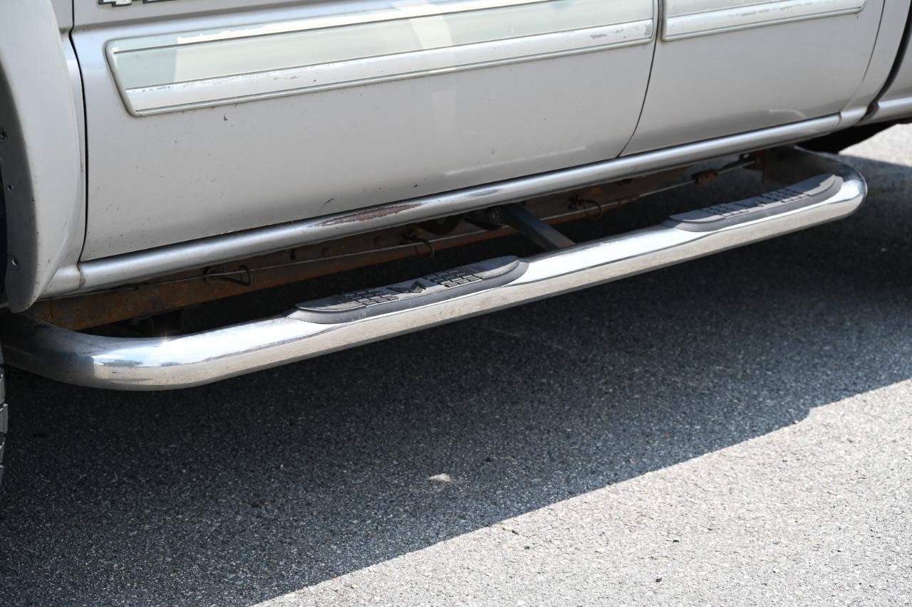Used 2006 Chevrolet Silverado 2500 LT w/ Skid Plate Package AWD/4WD image 11