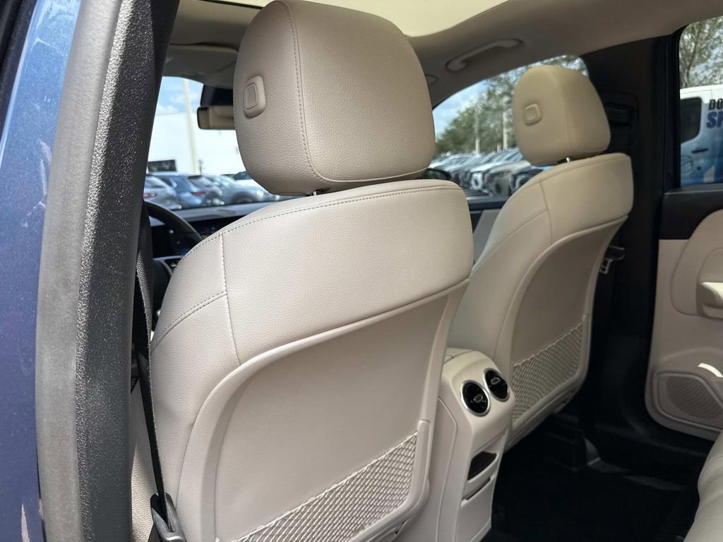 Used 2022 Mercedes-Benz GLB 250 image 14