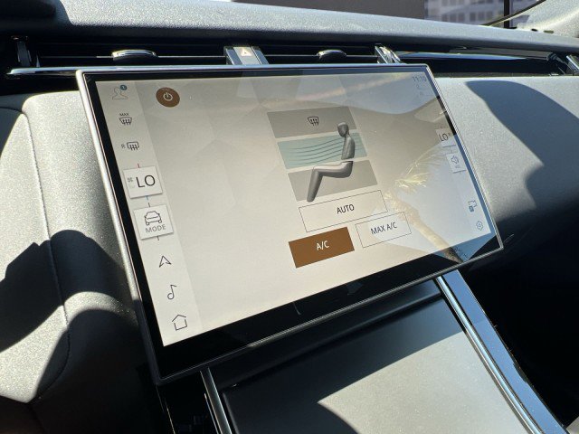 New 2026 Land Rover Range Rover Velar S image 29