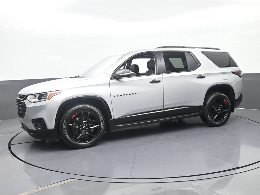 Used 2021 Chevrolet Traverse Premier w/ Redline Edition FWD image 2