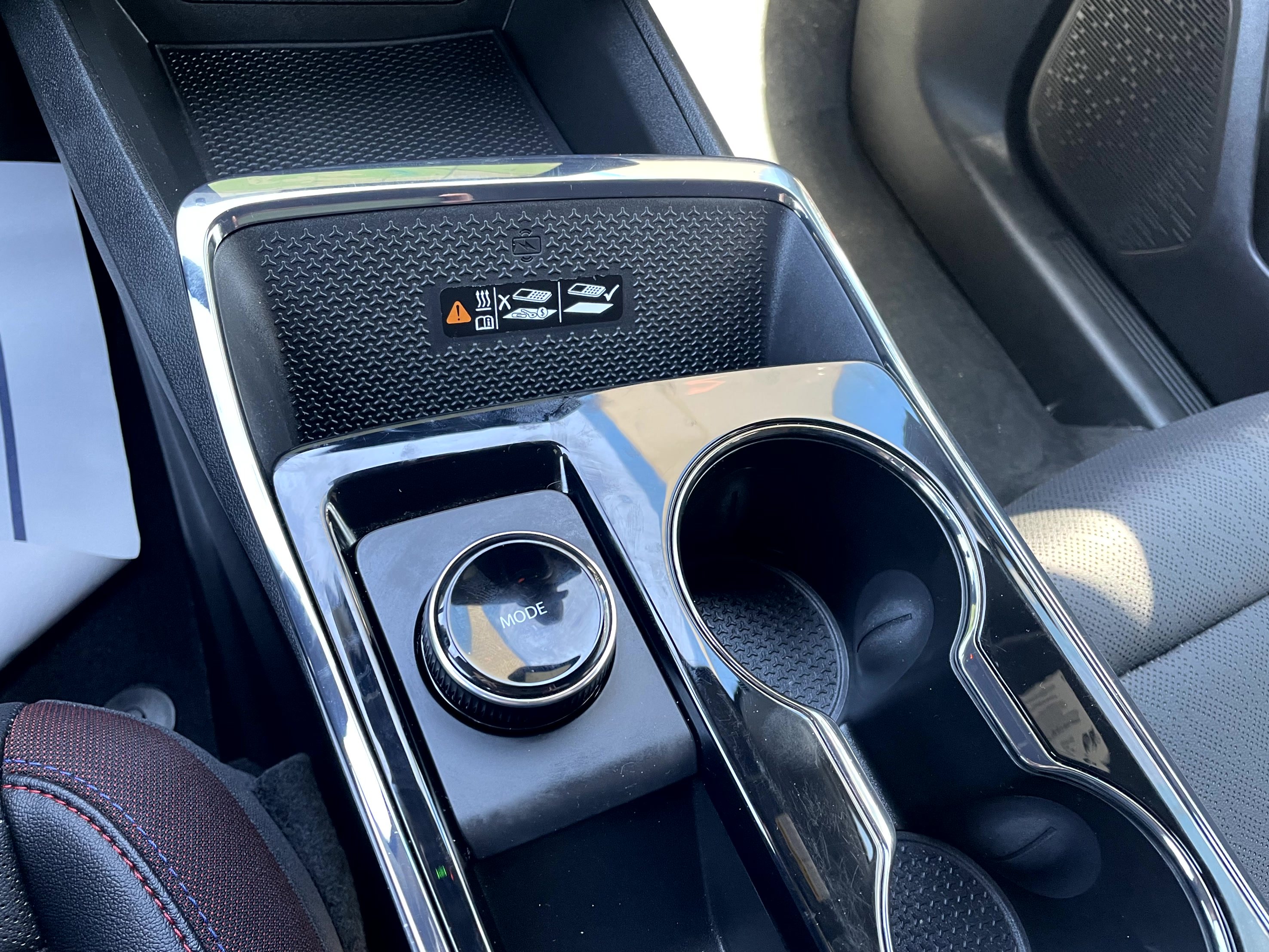 Used 2025 Chevrolet Equinox RS w/ Safety and Technology Package image 20