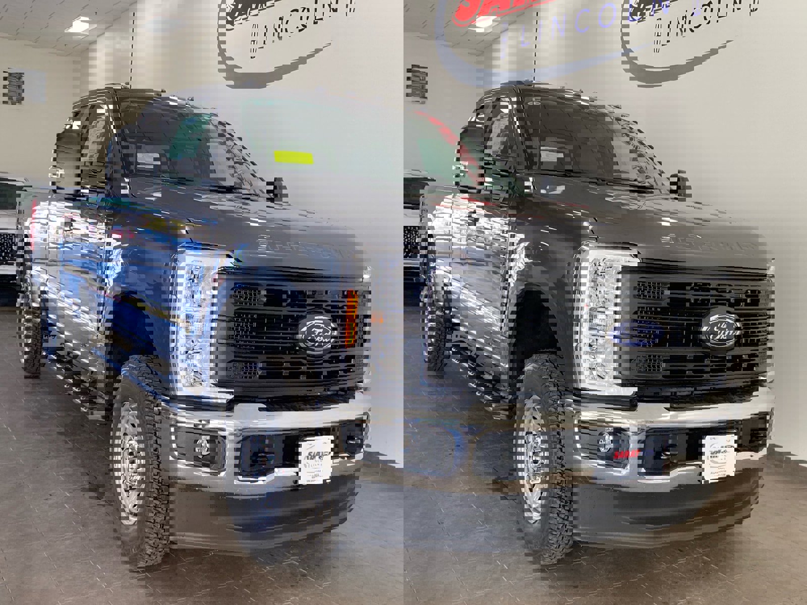 New 2026 Ford F250 XL w/ XL Chrome Package image 9