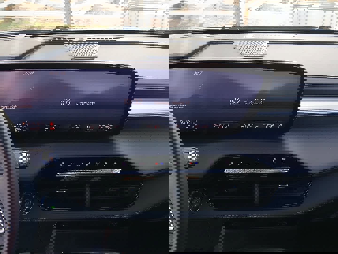 Used 2025 Buick Enclave Avenir w/ Super Cruise Package image 44