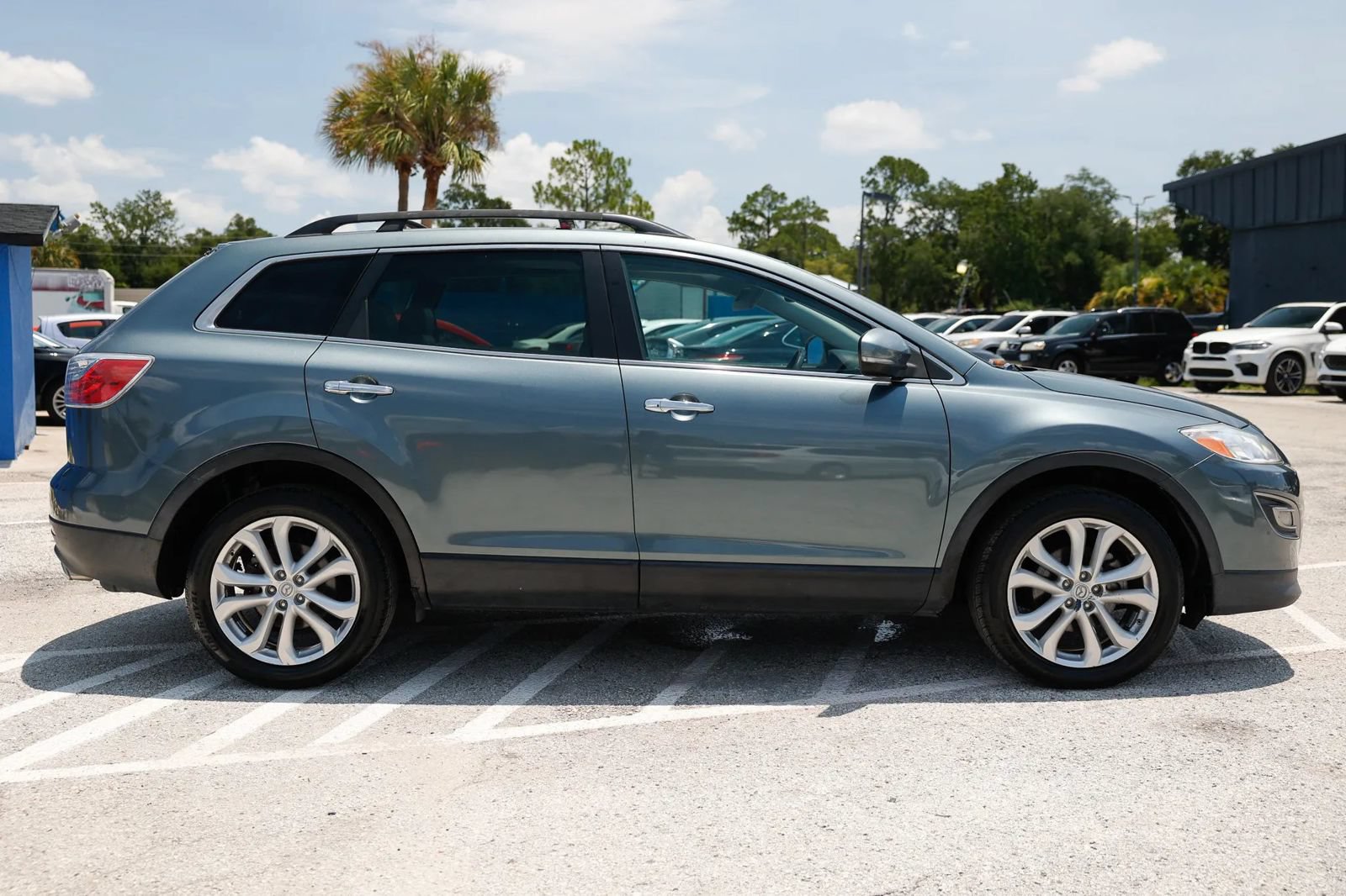 Used 2011 MAZDA CX-9 Grand Touring w/ Moonroof & Bose Audio Pkg FWD image 8