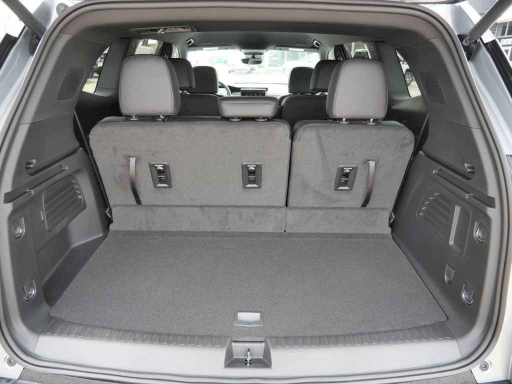 New 2026 GMC Acadia Elevation w/ Black Edition AWD/4WD image 35