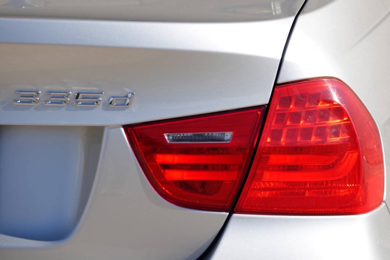 Used 2011 BMW 335d Sedan RWD image 44