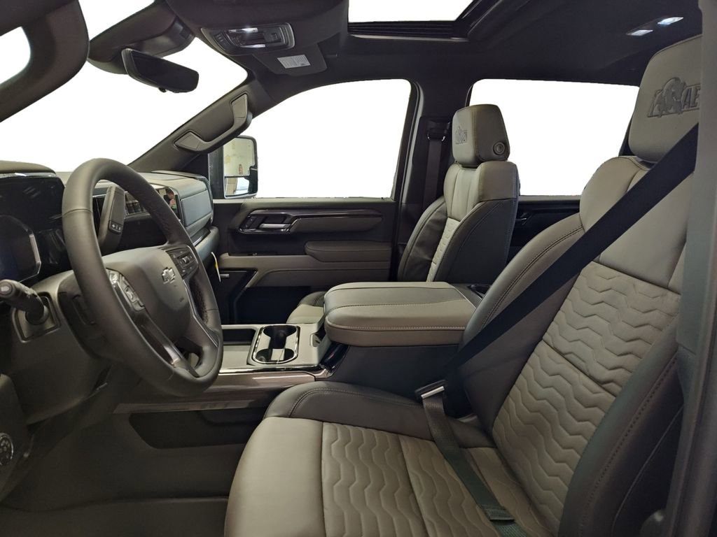 New 2026 Chevrolet Silverado 2500 ZR2 w/ ZR2 Bison Edition image 9
