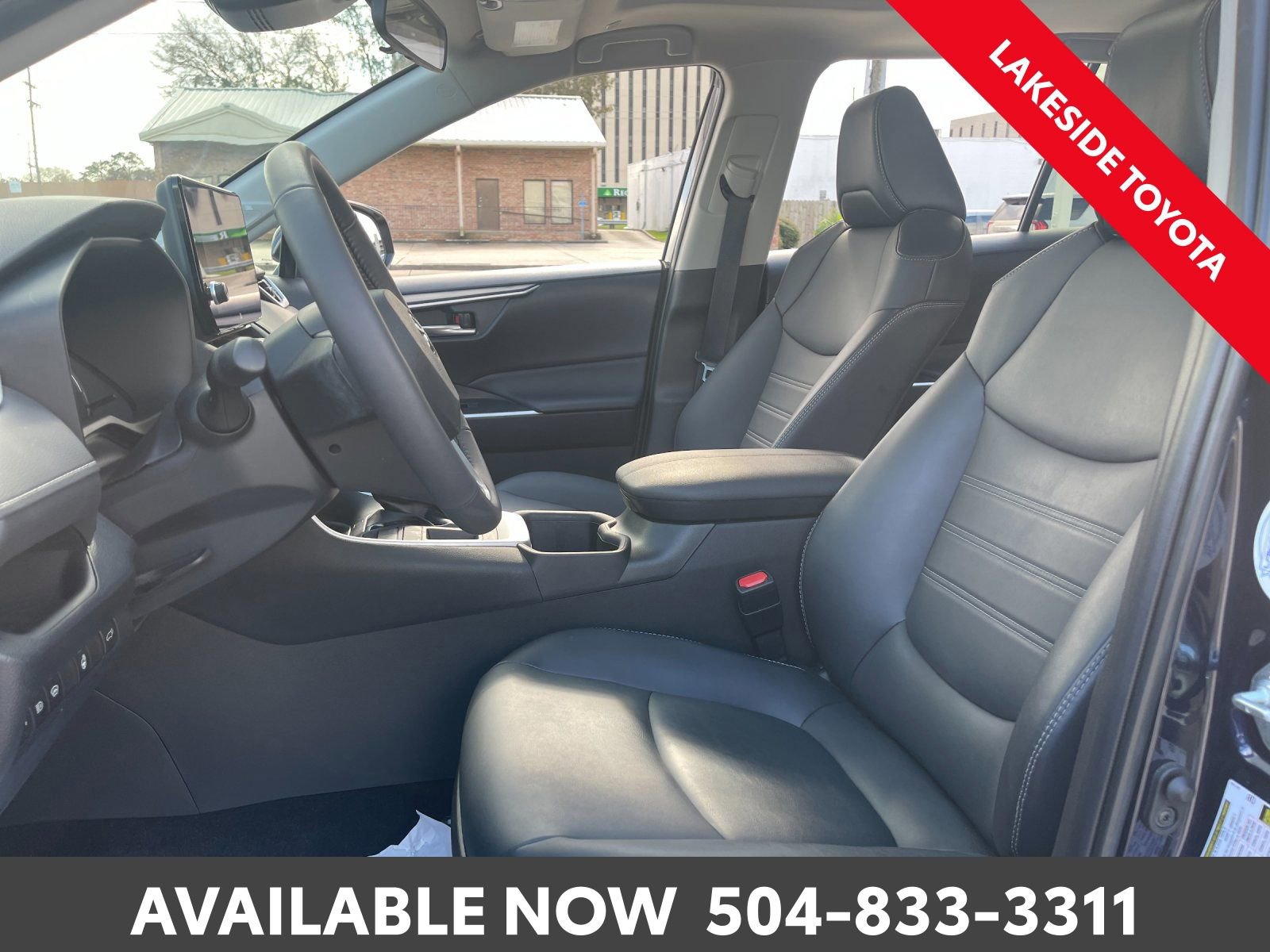 Used 2023 Toyota RAV4 XLE Premium image 29