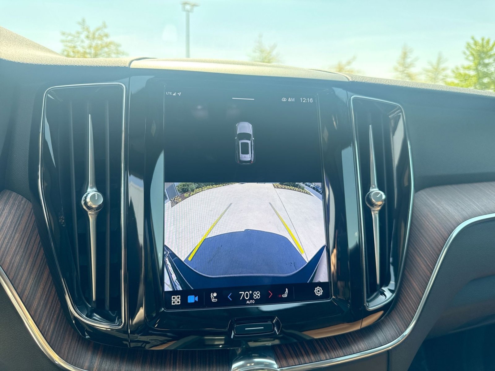 Used 2023 Volvo XC60 B5 Plus AWD/4WD image 19