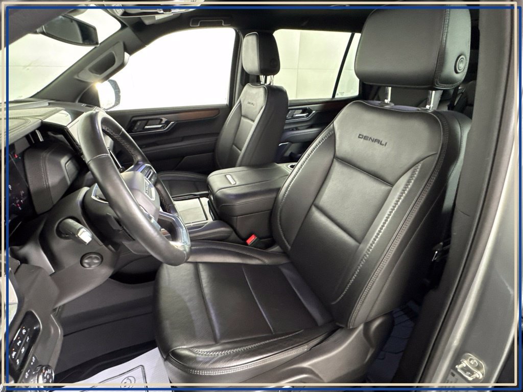 Certified 2025 GMC Yukon Denali AWD/4WD image 31