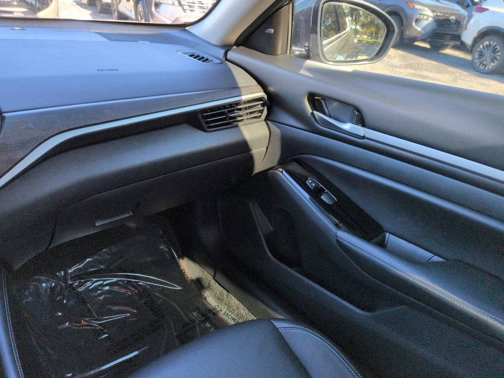 Certified 2025 Nissan Altima 2.5 SL AWD/4WD image 16