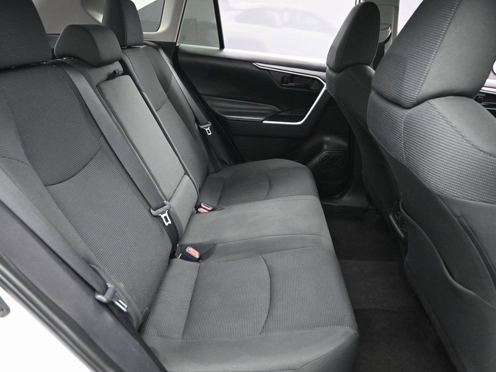 Used 2024 Toyota RAV4 LE image 37