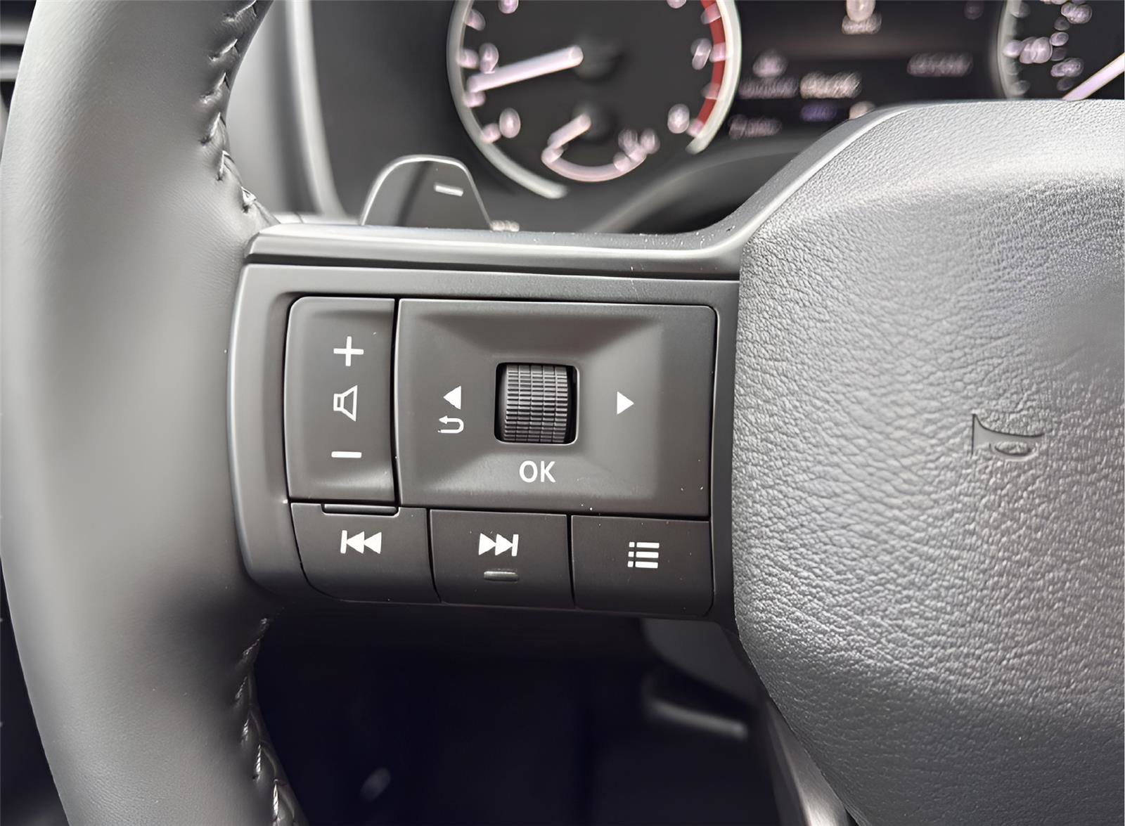 New 2026 Nissan Rogue SV w/ Cold Weather Package AWD/4WD image 26