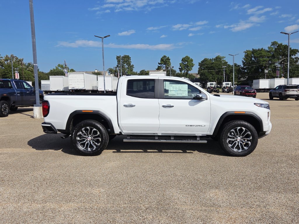 New 2026 GMC Canyon Denali AWD/4WD image 4