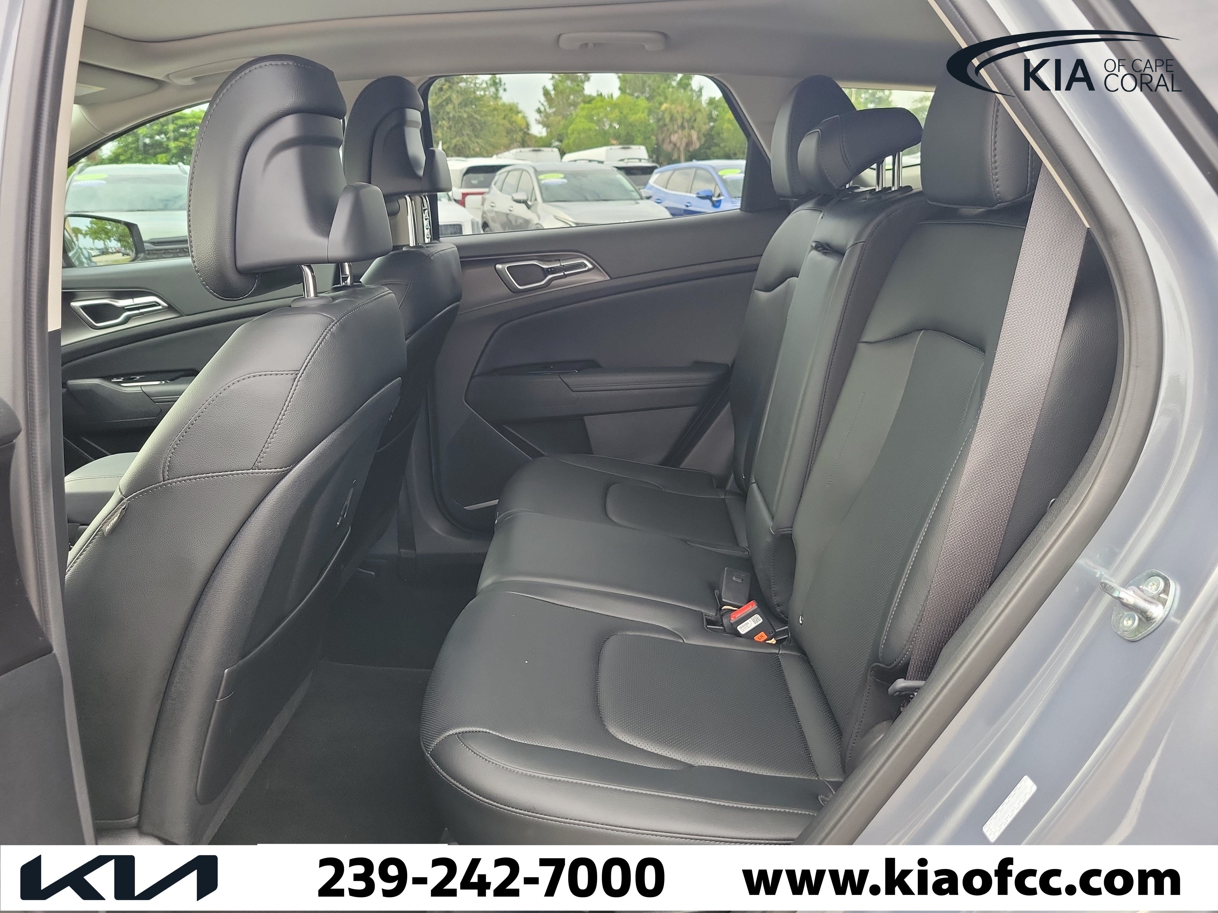 Certified 2025 Kia Sportage EX w/ Premium Package FWD image 12
