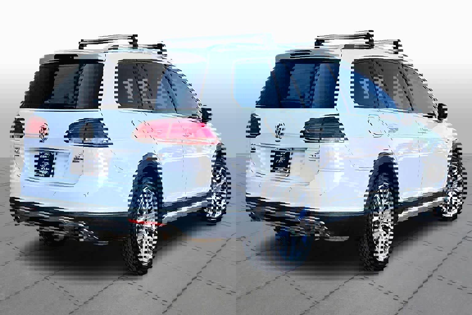 Used 2018 Volkswagen Golf Alltrack SEL image 16