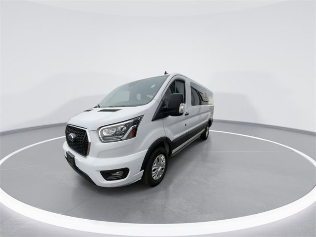 Used 2023 Ford Transit 350 XLT image 4