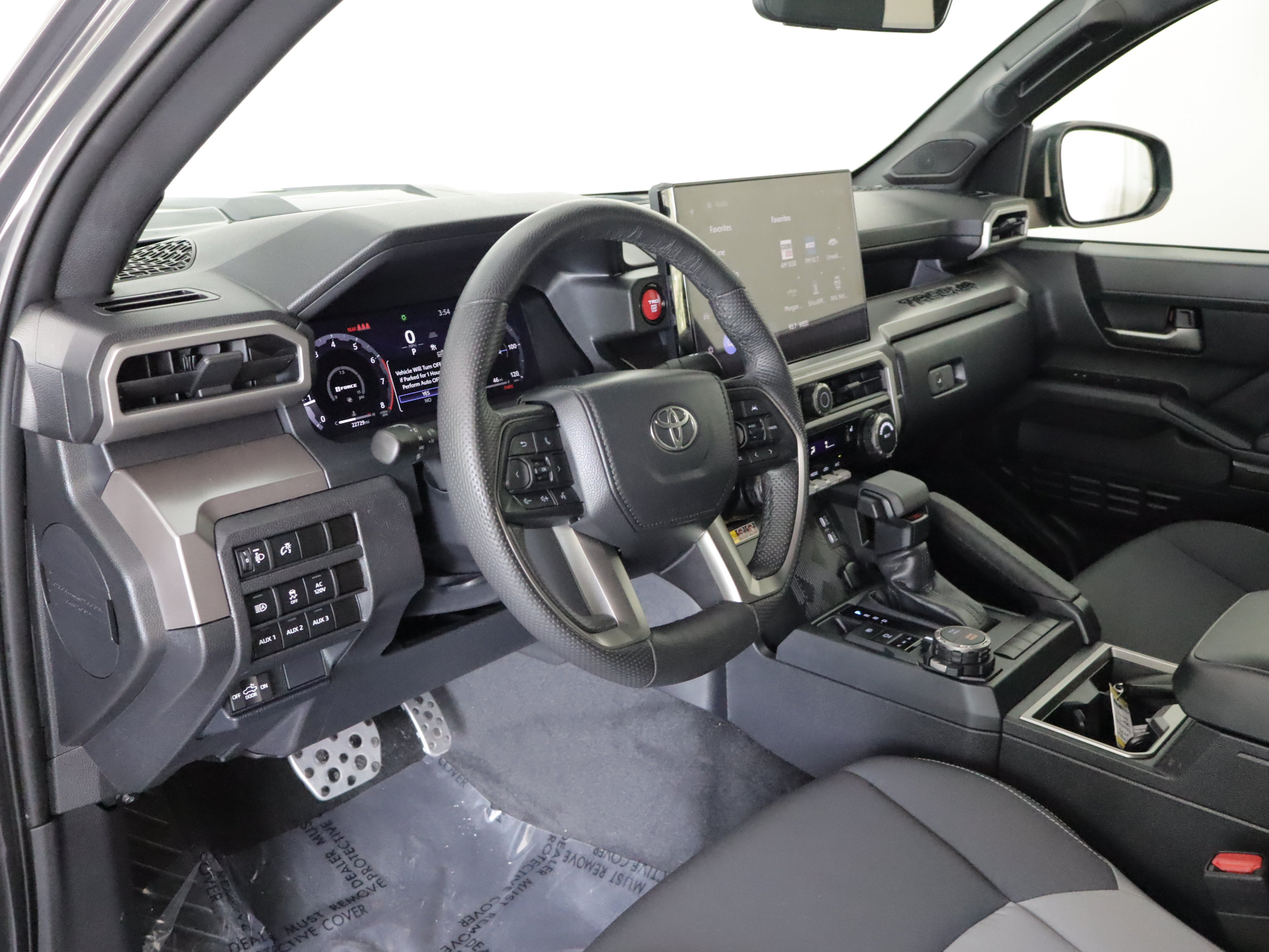 Used 2024 Toyota Tacoma TRD Sport w/ TRD Sport Upgrade Package AWD/4WD image 9