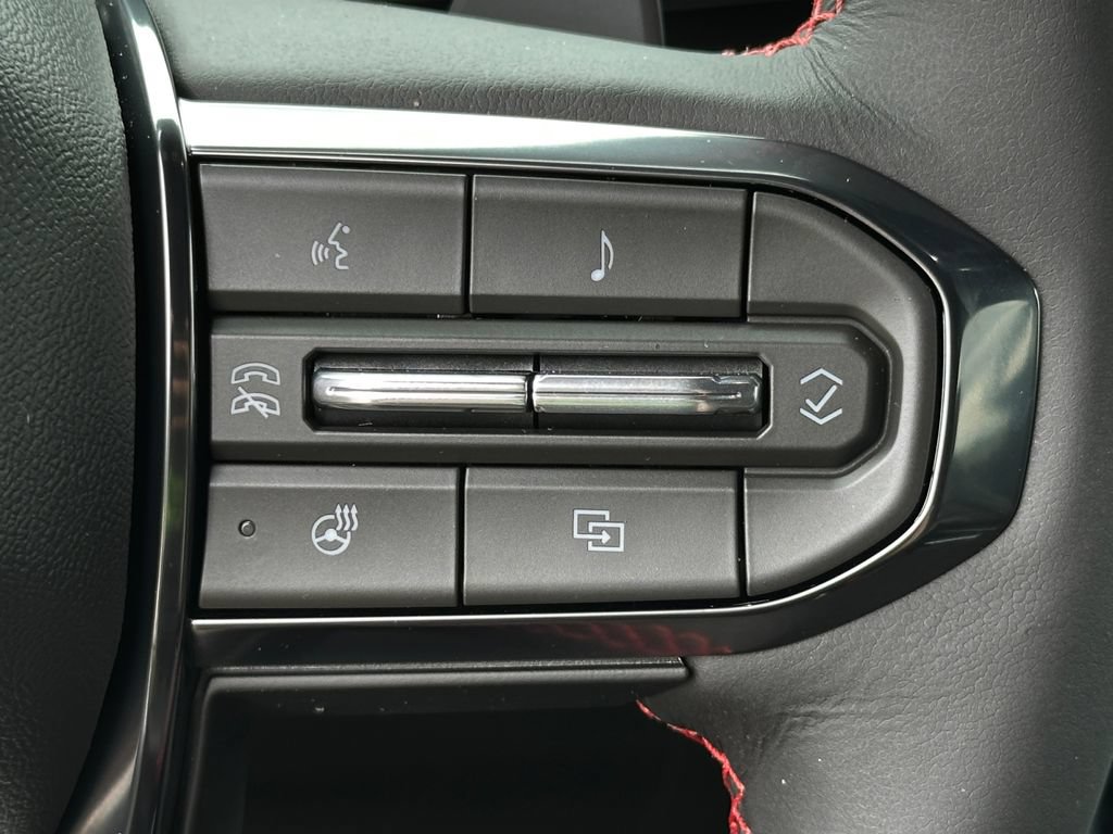 New 2026 GMC Yukon AT4 Ultimate w/ LPO, Floor Liner Package AWD/4WD image 29