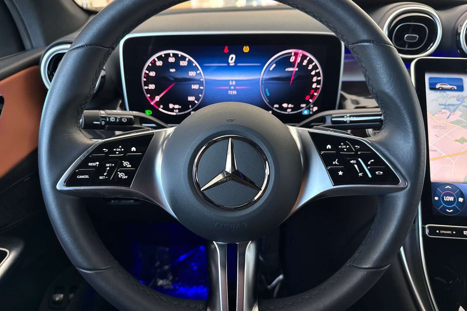 Certified 2025 Mercedes-Benz GLC 350e 4MATIC image 26