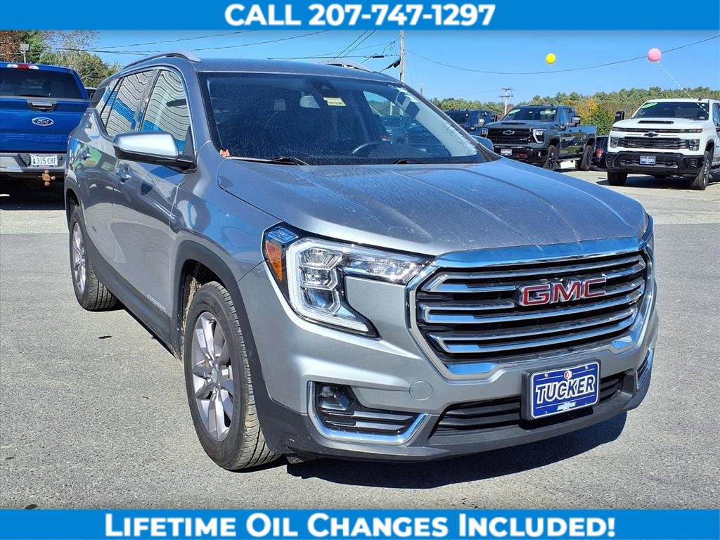 Used 2023 GMC Terrain SLT image 4