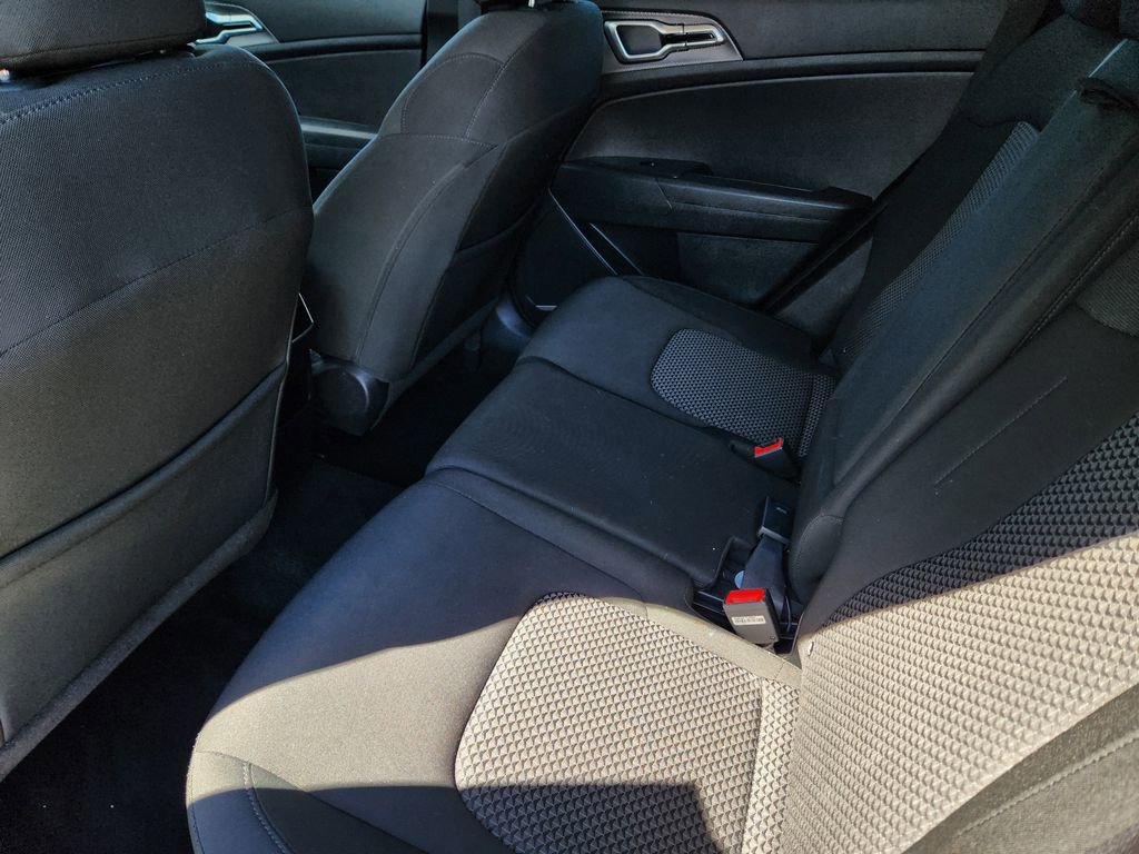 Certified 2023 Kia Sportage LX image 28