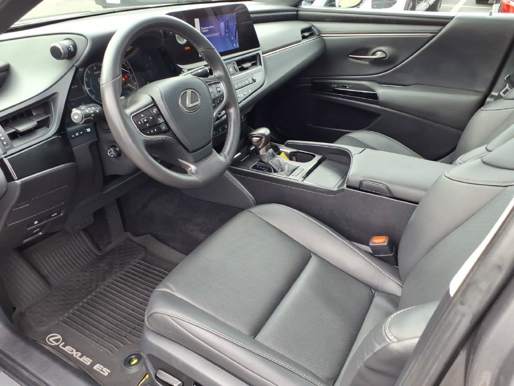 Used 2023 Lexus ES 350 w/ Premium Package FWD image 13