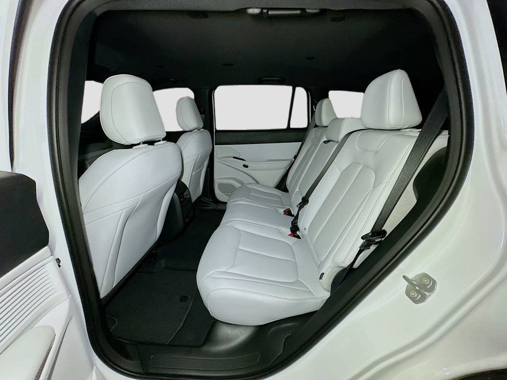 New 2026 Jeep Cherokee Limited AWD/4WD image 24