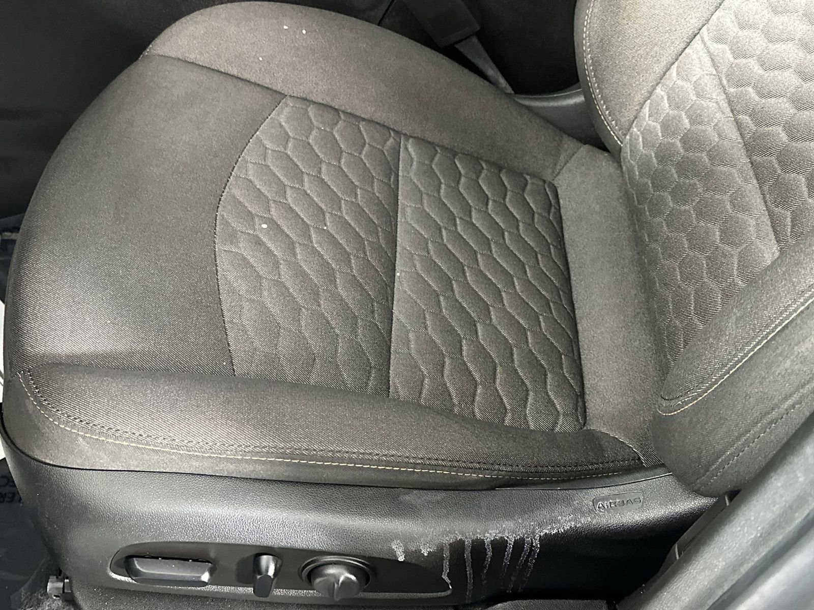 Used 2019 Chevrolet Equinox LT FWD image 12
