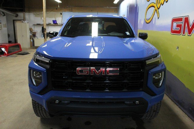 New 2025 GMC Canyon Elevation w/ Convenience Package image 2