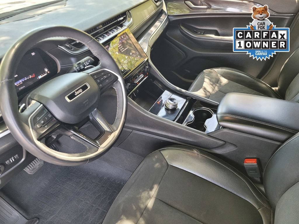 Used 2023 Jeep Grand Cherokee Altitude AWD/4WD image 18