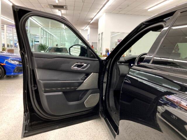 Used 2018 Land Rover Range Rover Velar R-Dynamic SE image 34