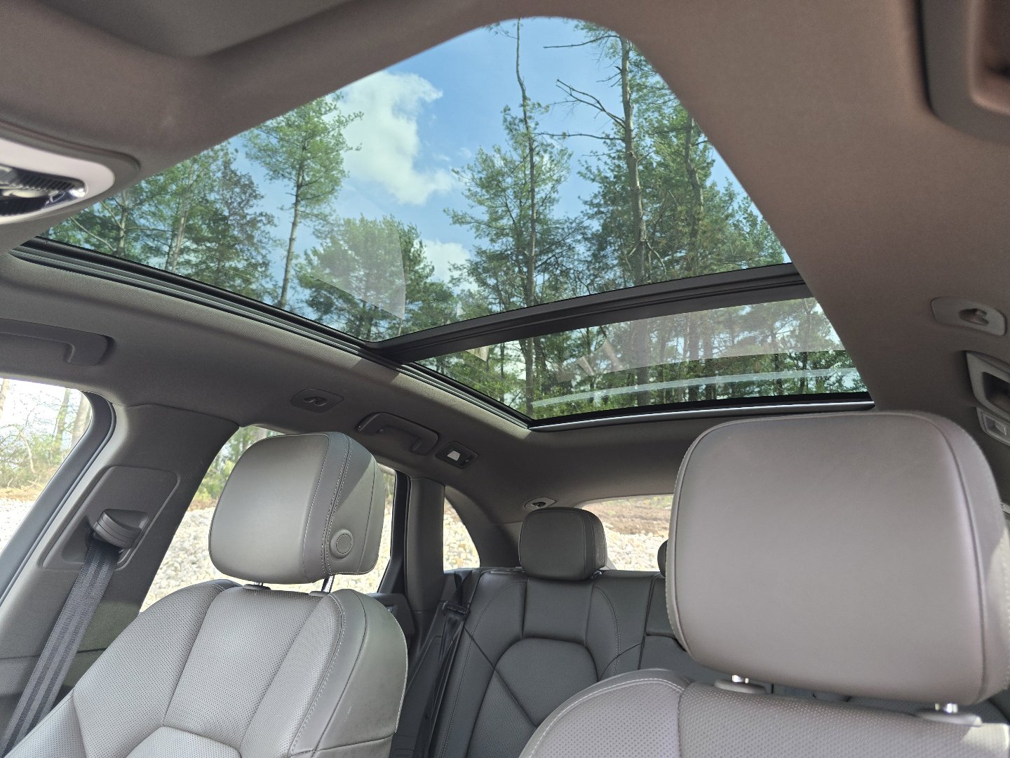 Used 2023 Porsche Macan Turbo image 5