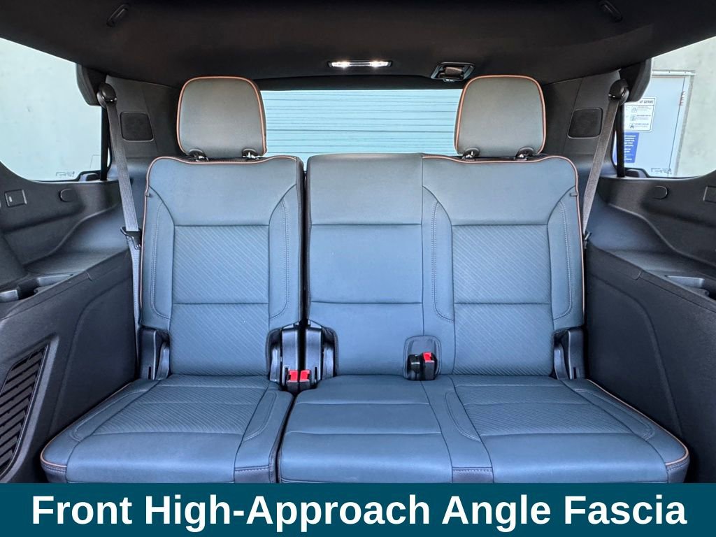 Used 2025 GMC Yukon AT4 w/ AT4 Premium Package image 32