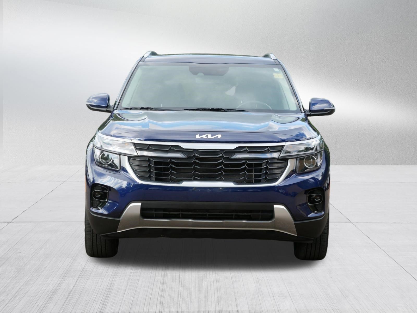 Certified 2024 Kia Seltos EX AWD/4WD image 2