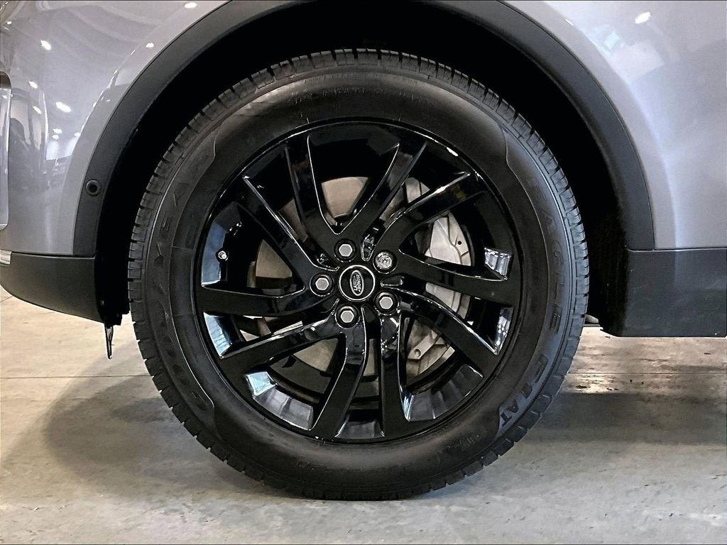 Used 2020 Land Rover Discovery HSE AWD/4WD image 7