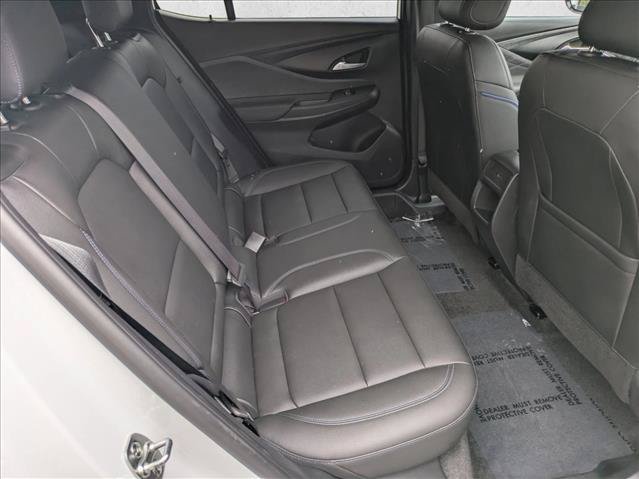 Used 2025 Buick Envista Sport Touring FWD image 18