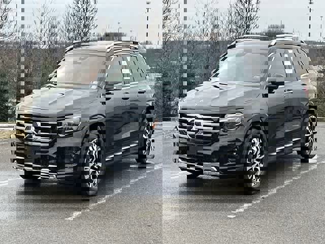 Used 2024 Mercedes-Benz GLB 250 4MATIC image 1