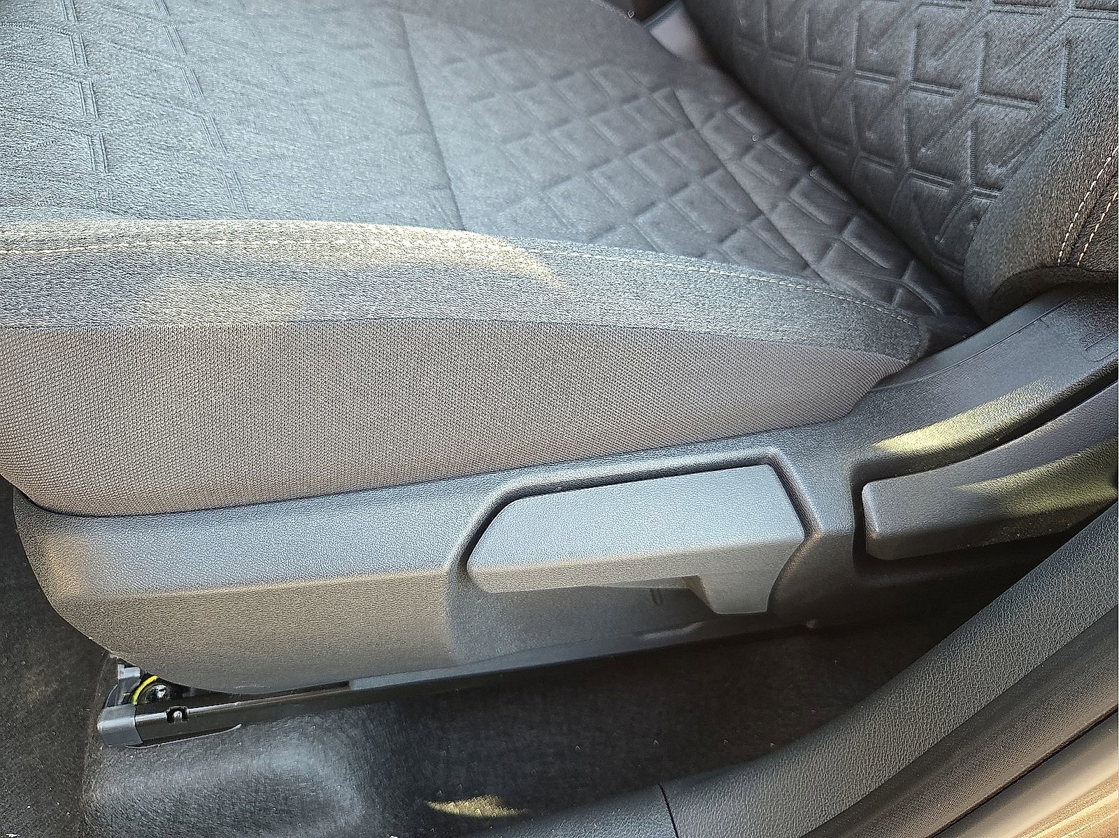 New 2026 Nissan Kicks SV w/ Illumination Package image 14